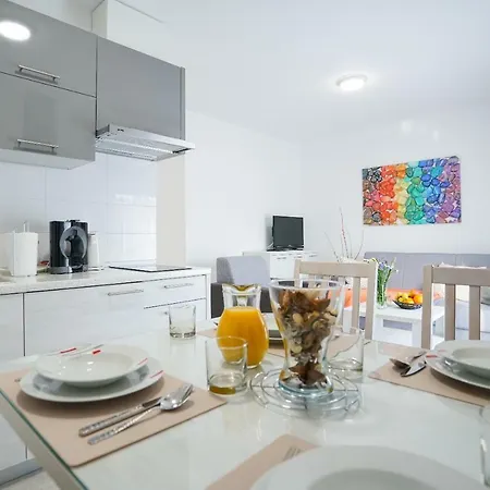Apartmani Zupan Sukosan Exterior photo