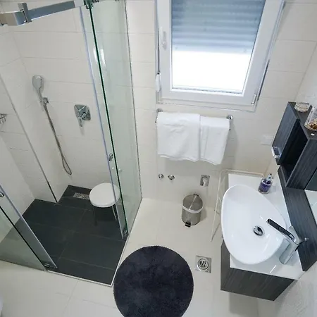 Apartmani Zupan Sukosan Exterior photo